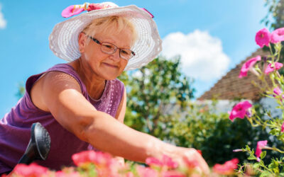 Nurturing Positivity in Memory Care: 5 Activities for a Vibrant Outlook